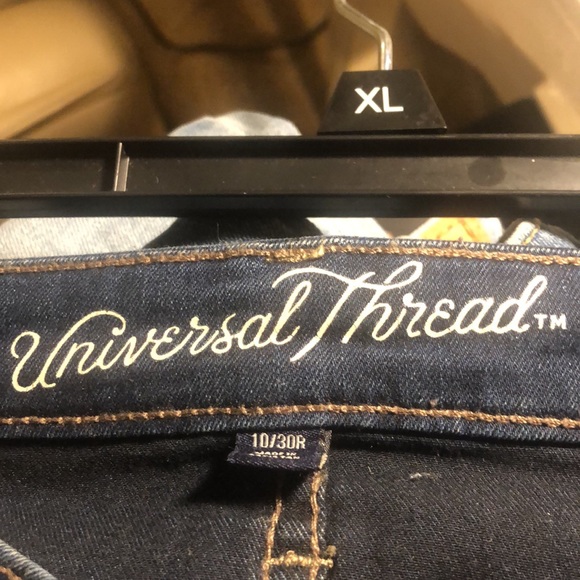Universal Thread Mid Rise Skinny Jeans - Picture 3 of 4